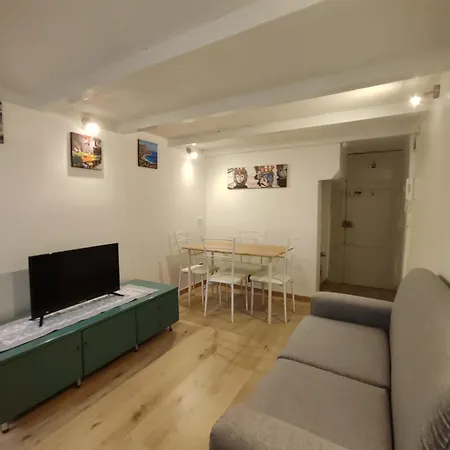 Casa Di Tommy Lägenhet *